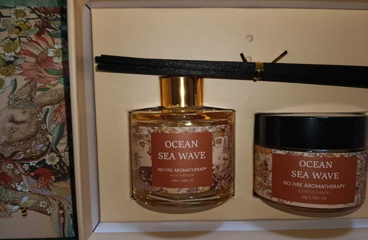 Essential Oil Scented Candle and Diffuser Set - in Gift Box