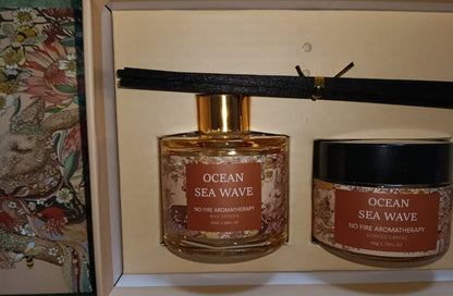 Essential Oil Scented Candle and Diffuser Set - in Gift Box